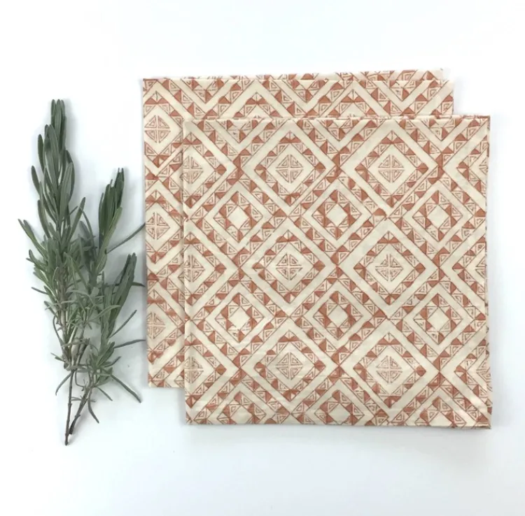 Outlet Block Print Organic Cotton Napkins Set/2 – Amber Triangles Linens