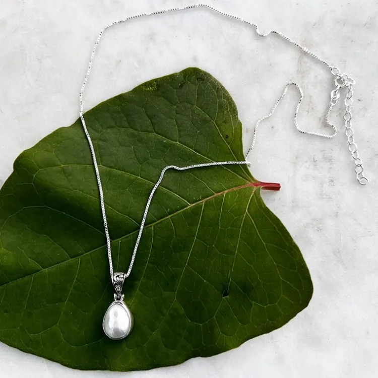 Best Filigree Simplicity Pearl Necklace Necklaces