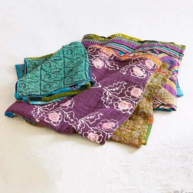 Online Kantha Bedcover – Queen Size Blankets & Throws