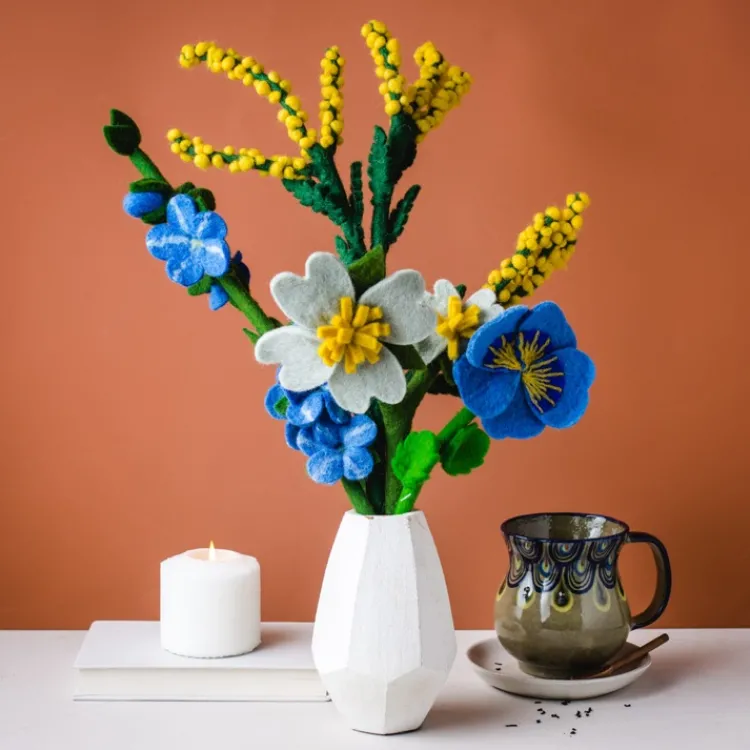Fashion Misty Meadow Felt Flower Bouquet Felt Flowers