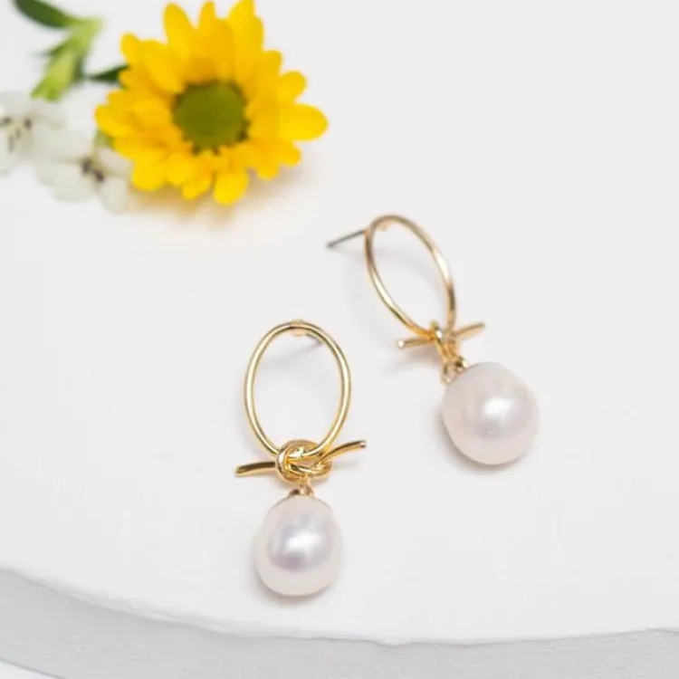 Outlet Pretty-in-Pearl Earrings Fight Trafficking | Earrings